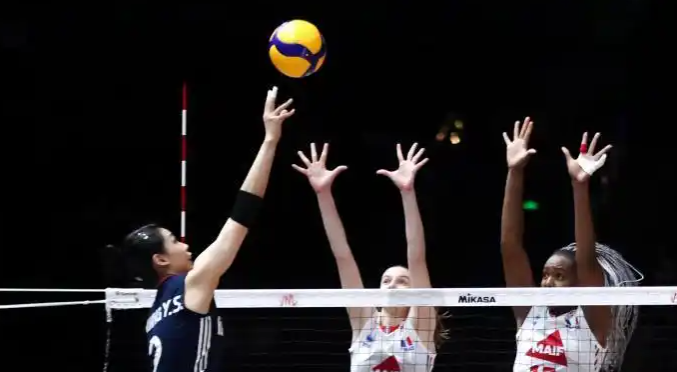 2025世界女排联赛：中国女排3-0横扫法国